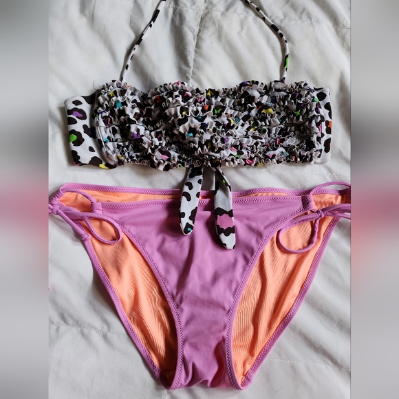 COPY - VS pink adjustable side tie bikini bottom - Picture 16 of 16